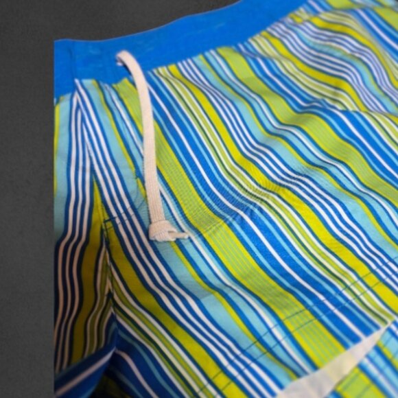 Blue Green & White NIKE Surf Shorts sz XL - Picture 3 of 7
